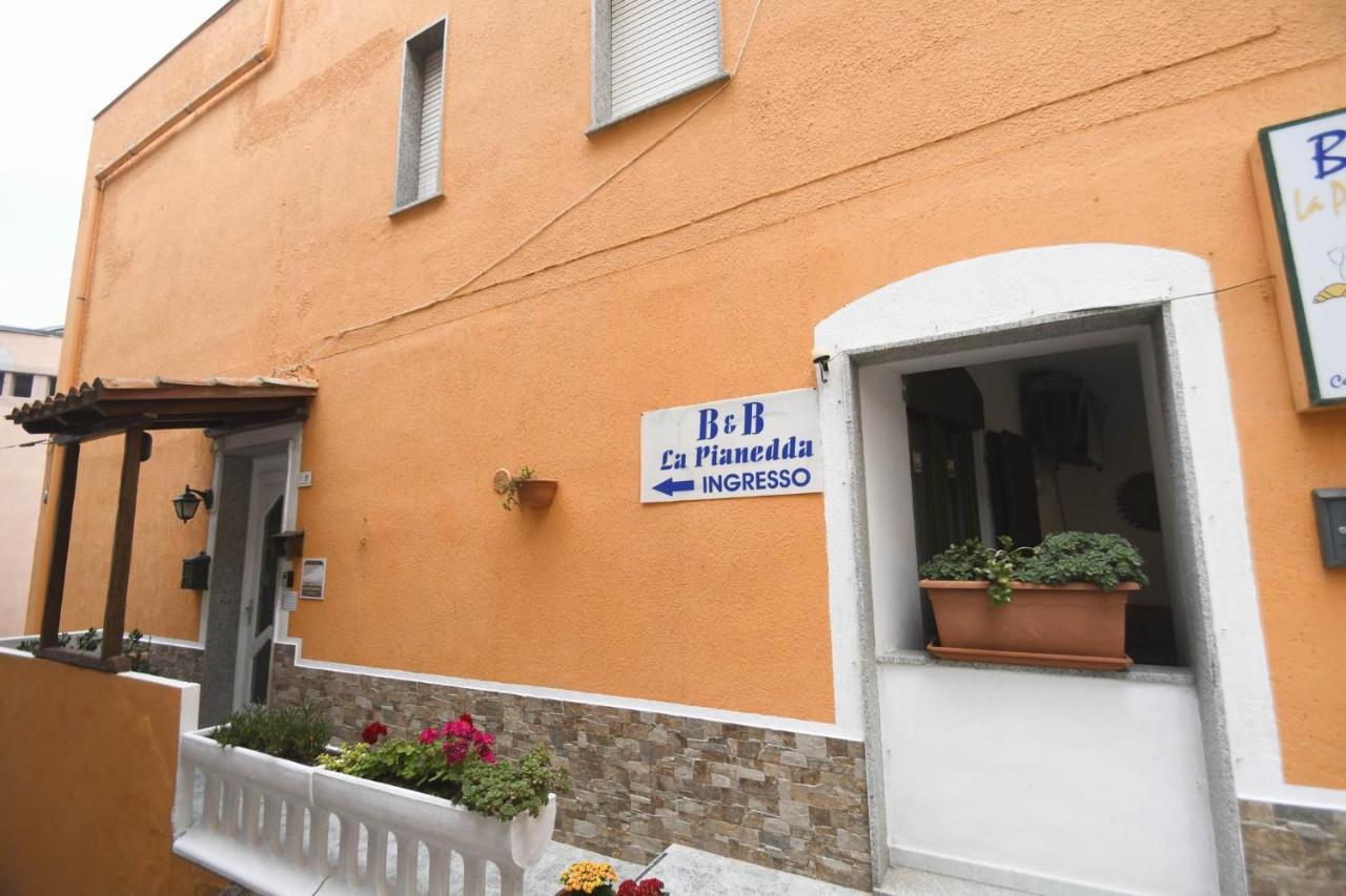 B&B La Pianedda 卡斯特尔萨多 外观 照片